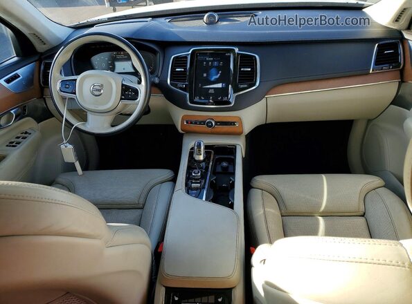 YV4BR0PL7J1345260 2018 VOLVO XC90 Белый Вид панели приборов