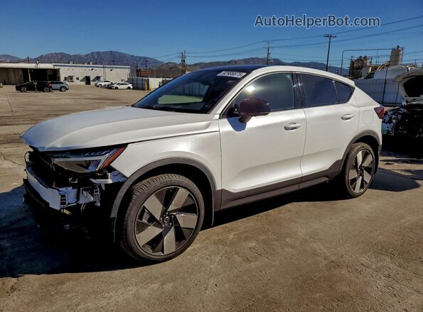 YV4ED3GL7P2055018 2023 VOLVO C40 Белый Передняя левая четверть