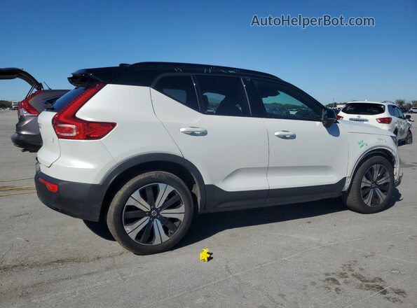 YV4ED3UL4P2106284 2023 VOLVO XC40 Белый Задняя правая четверть