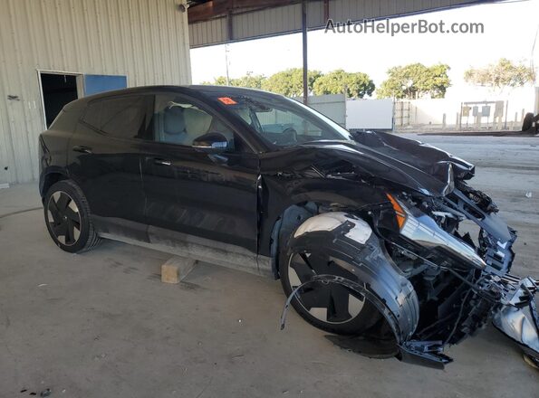 YV4EK3ZL3SS155015 2025 VOLVO EX30 Черный Передняя правая четверть