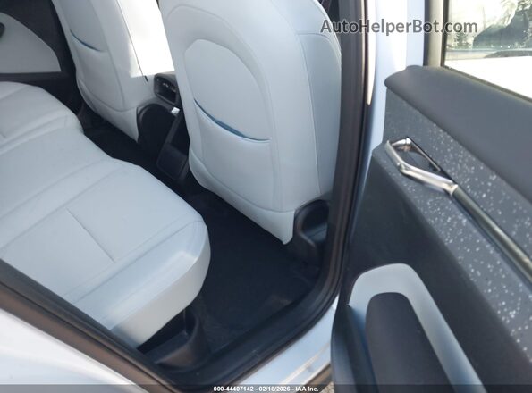 YV4EK3ZL8SS145127 2025 VOLVO EX30 Белый Вид наклейки с VIN-кодом