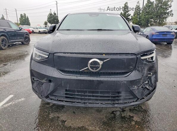 YV4ER3GL2R2104873 2024 VOLVO C40 Черный Вид спереди