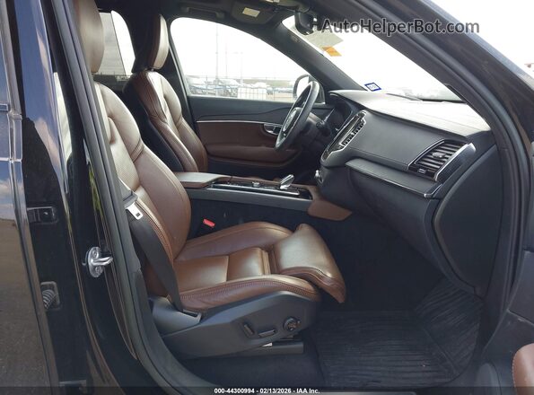 YV4H60CX1P1941548 2023 VOLVO XC90 RECHARGE PLUG-IN HYBRID Черный Вид салона спереди