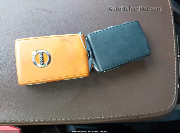 YV4H60CX1P1941548 2023 VOLVO XC90 RECHARGE PLUG-IN HYBRID Черный Вид панели приборов