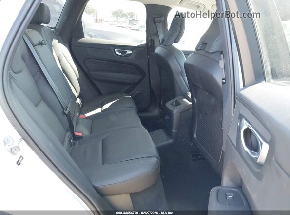 YV4H60DL1R1933867 2024 VOLVO XC60 RECHARGE PLUG-IN HYBRID White Widok naklejki z numerem VIN