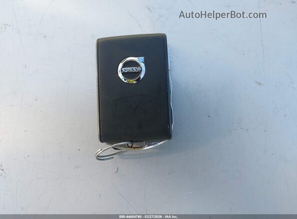 YV4H60DL1R1933867 2024 VOLVO XC60 RECHARGE PLUG-IN HYBRID White Widok deski rozdzielczej