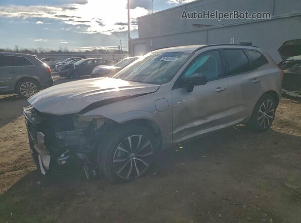 YV4H60DW3P1385460 2023 VOLVO XC60 Silver Przód lewy
