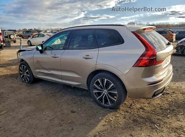 YV4H60DW3P1385460 2023 VOLVO XC60 Silver Tył lewy