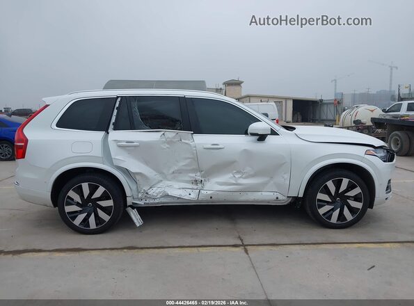 YV4H60LE3R1255853 2024 VOLVO XC90 RECHARGE PLUG-IN HYBRID White Rear interior view