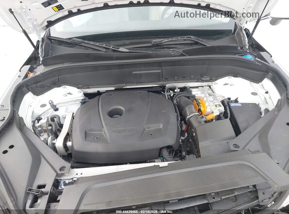 YV4H60LE3R1255853 2024 VOLVO XC90 RECHARGE PLUG-IN HYBRID White Rear view