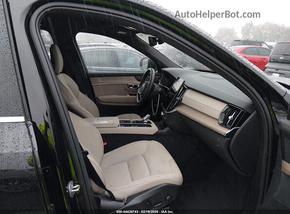 YV4H60PB4S1380110 2025 VOLVO XC90 PLUG-IN HYBRID Черный Вид салона спереди
