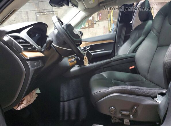 YV4H60PE3S1305022 2025 VOLVO XC90 Черный Вид салона спереди