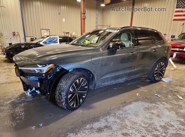 YV4H60RM7T1423788 2026 VOLVO XC60 Серебряный Передняя левая четверть