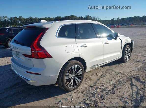 YV4L12DA6P1352459 2023 VOLVO XC60 White Trasero derecho