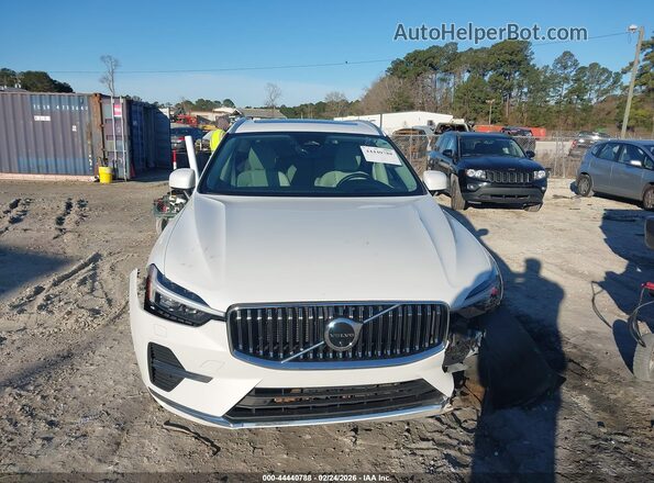 YV4L12DA6P1352459 2023 VOLVO XC60 White Vista del cuadro de instrumentos