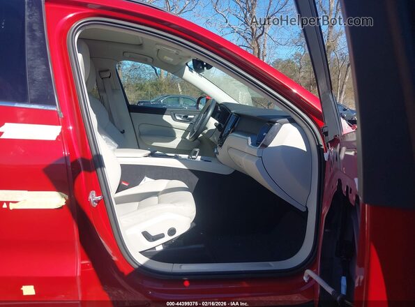 YV4L12DV0P1218663 2023 VOLVO XC60 Красный Вид салона спереди