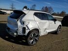 2025 Volvo Xc40 Plus Белый vin: YV4L12UC7S2491410