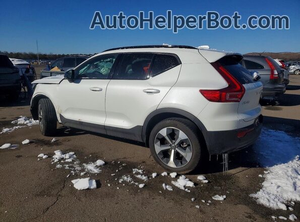 YV4L12UC8S2472302 2025 VOLVO XC40 Белый Задняя левая четверть