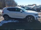 2025 Volvo Xc40 B5 Plus Bright Theme Белый vin: YV4L12UE9S2516390
