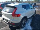 2025 Volvo Xc40 B5 Plus Bright Theme Белый vin: YV4L12UE9S2516390