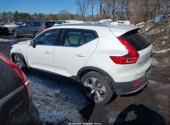YV4L12UE9S2516390 2025 VOLVO XC40 Белый Панорамный вид салона 360°