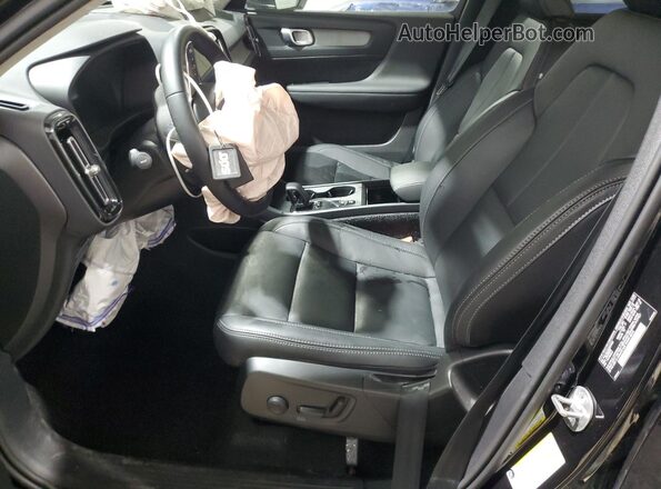 YV4L12UJ2S2607465 2025 VOLVO XC40 Черный 