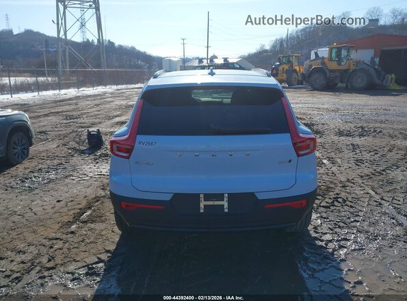 YV4L12UK6T2670160 2026 VOLVO XC40 Синий 