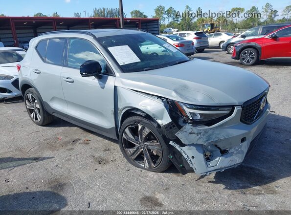 YV4L12UL2R2234830 2024 VOLVO XC40 Серебряный Передняя правая четверть