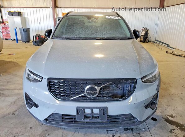 YV4L12UL7R2295655 2024 VOLVO XC40 Серый Вид спереди