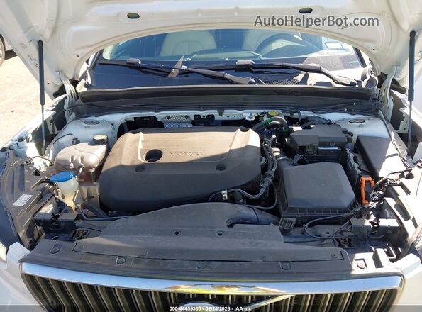 YV4L12UN0P2913770 2023 VOLVO XC40 Белый Вид сзади