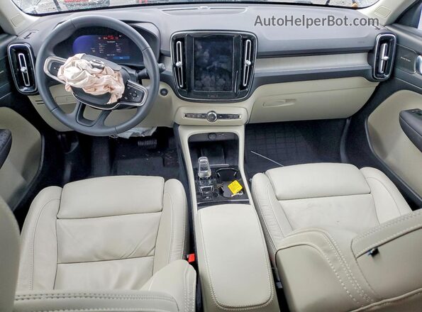 YV4L12UX0P2099055 2023 VOLVO XC40 Черный Вид панели приборов