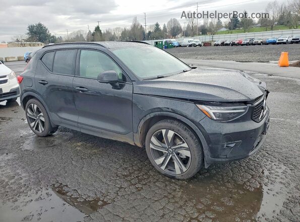YV4L12UX0P2099055 2023 VOLVO XC40 Черный Передняя правая четверть