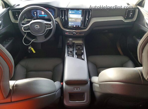 YV4M12RC1S1171471 2025 VOLVO XC60 Серый Вид панели приборов