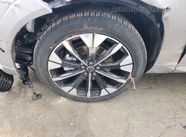 YV4M12RC4T1422825 2026 VOLVO XC60 Silver 