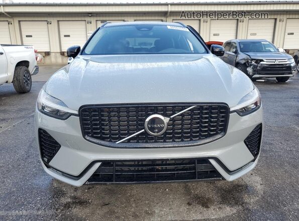 YV4M12RC5S1133452 2025 VOLVO XC60 Серый Вид спереди