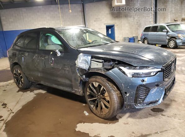 YV4M12RCXT1414521 2026 VOLVO XC60 Синий Панорамный вид салона 360°