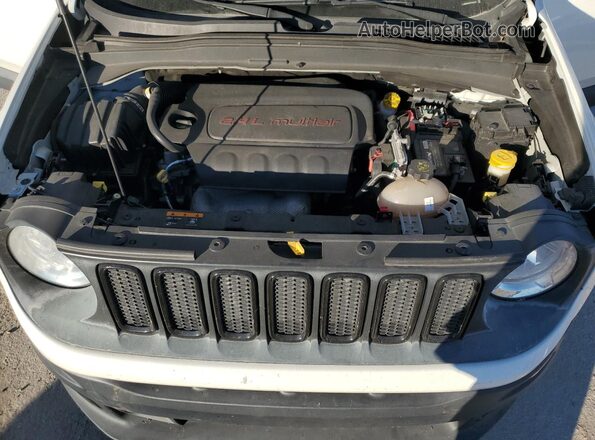 ZACCJBBB5HPE84497 2017 JEEP RENEGADE Белый Вид подкапотного пространства