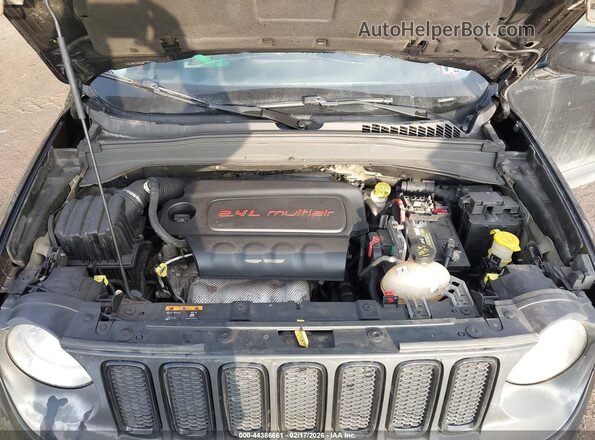 ZACCJBBT4GPD89386 2016 JEEP RENEGADE Черный Вид сзади
