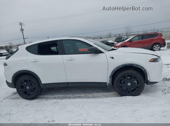 ZACNDFBN4P3A04800 2023 DODGE OTHER White Вид щитка приладів