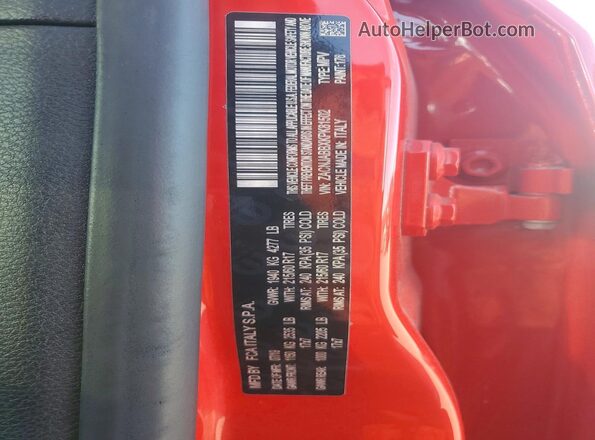 ZACNJABBXKPK81502 2019 JEEP RENEGADE Red Widok wnętrza 360 stopni