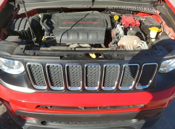 ZACNJABBXKPK81502 2019 JEEP RENEGADE Red Widok komory silnika