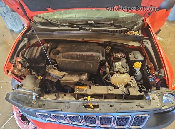 ZACNJBAB4KPJ80916 2019 JEEP RENEGADE Orange Vista interior trasera