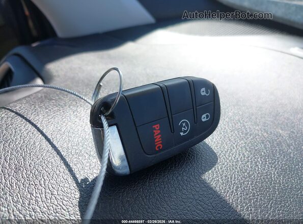 ZACNJCAB6MPM26986 2021 JEEP RENEGADE Черный Вид панели приборов