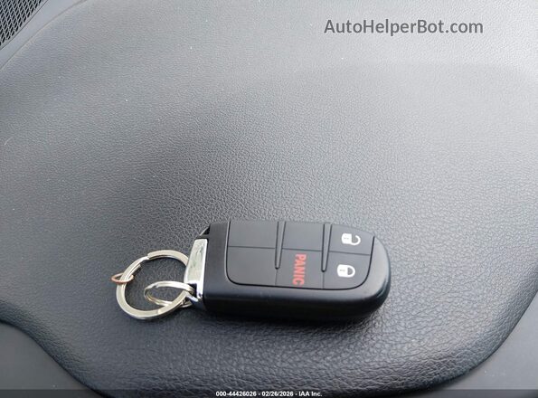 ZACNJDB11PPP70676 2023 JEEP RENEGADE Gray Vista del salpicadero