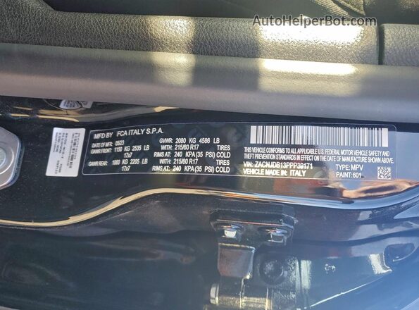 ZACNJDB13PPP39171 2023 JEEP RENEGADE Black VIN կոդի պիտակի տեսք
