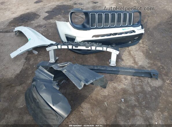 ZACNJDB14NPN69819 2022 JEEP RENEGADE Белый Вид щитка приборов