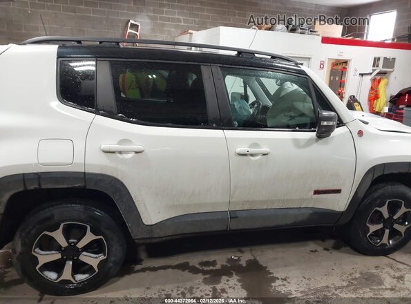 ZACNJDC13MPM29032 2021 JEEP RENEGADE White უკანა სალონის ხედი