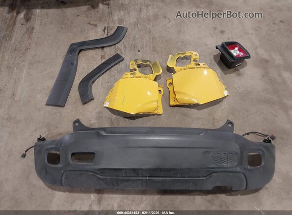 ZACNJDC13PPP55448 2023 JEEP RENEGADE Yellow Instrument cluster view
