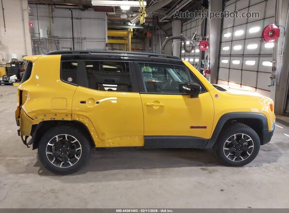 ZACNJDC13PPP55448 2023 JEEP RENEGADE Yellow 360 interior view