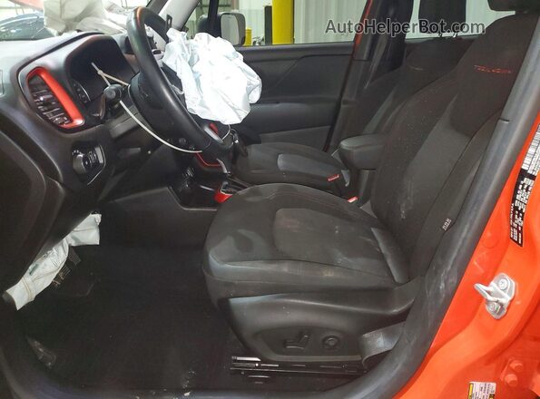 ZACNJDC18MPN29028 2021 JEEP RENEGADE Orange წინა სალონის ხედი
